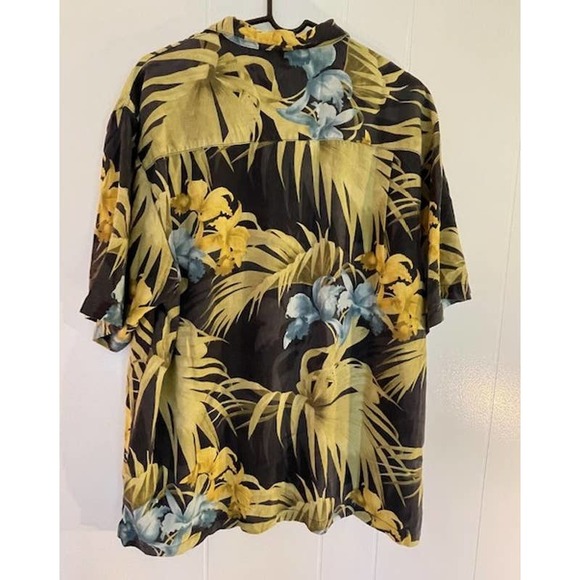 Tommy Bahama Men's Tropical Print 100% Silk Short Sleeve Button Up Shirt Size XL - Picture 2 of 4